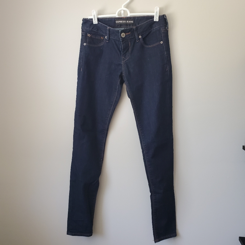 Express Stella Low Rise Jean Jegging Size 0 Reg